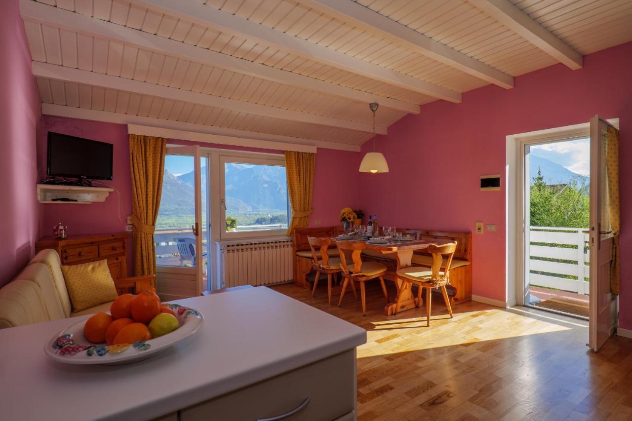 Casa Del Sole Aparthotel Colico Luaran gambar